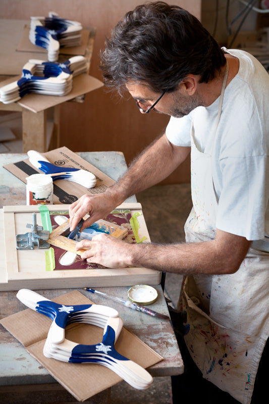 sérigraphie du boomerang en bois
